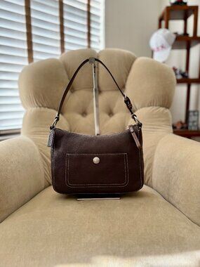 VTG Auth COACH Iconic Chelsea F10890 Brown Pebbled Leather Hobo Bag